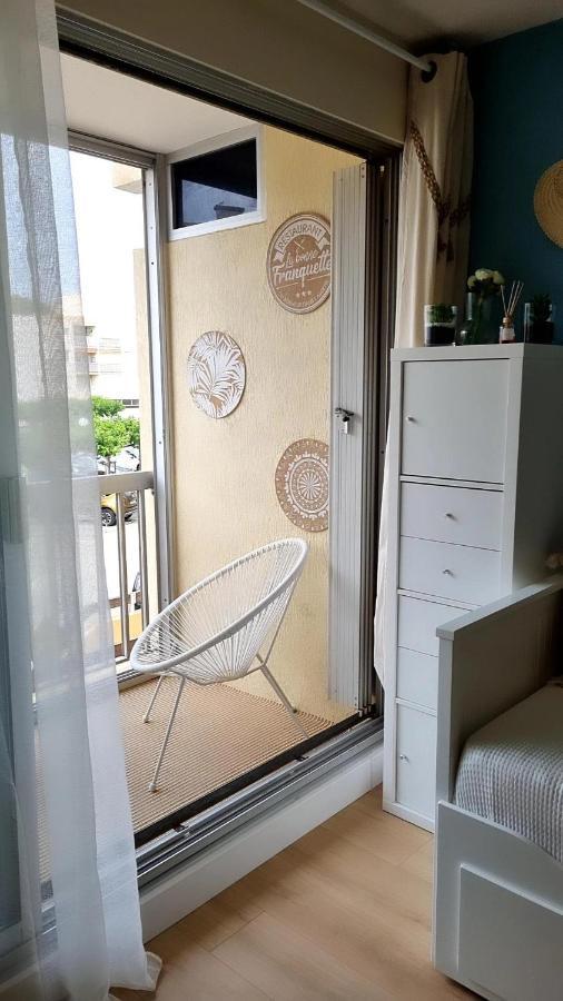 Studio Cabine Refait A Neuf A 3 Minutes A Pied De La Plage Apartment Le Grau-du-Roi Ngoại thất bức ảnh