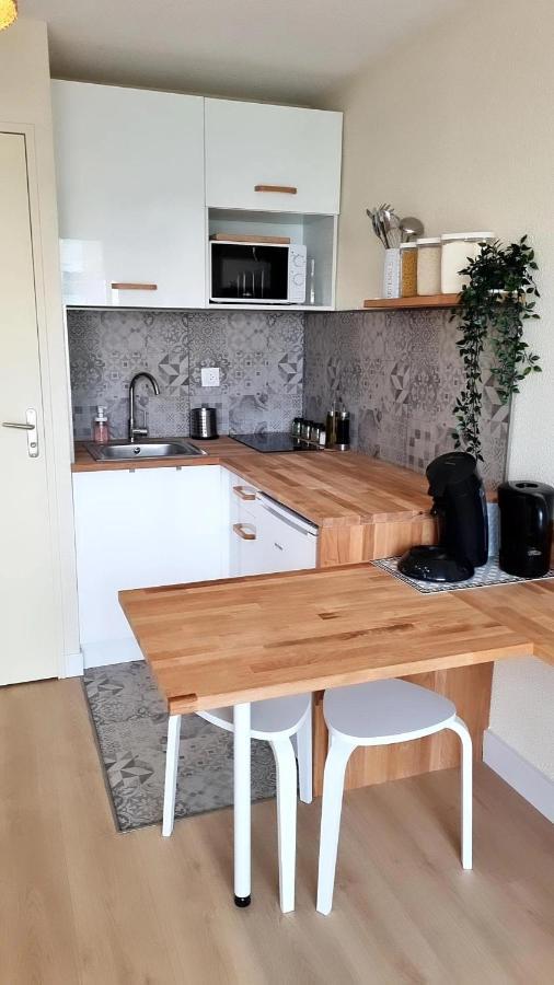 Studio Cabine Refait A Neuf A 3 Minutes A Pied De La Plage Apartment Le Grau-du-Roi Ngoại thất bức ảnh