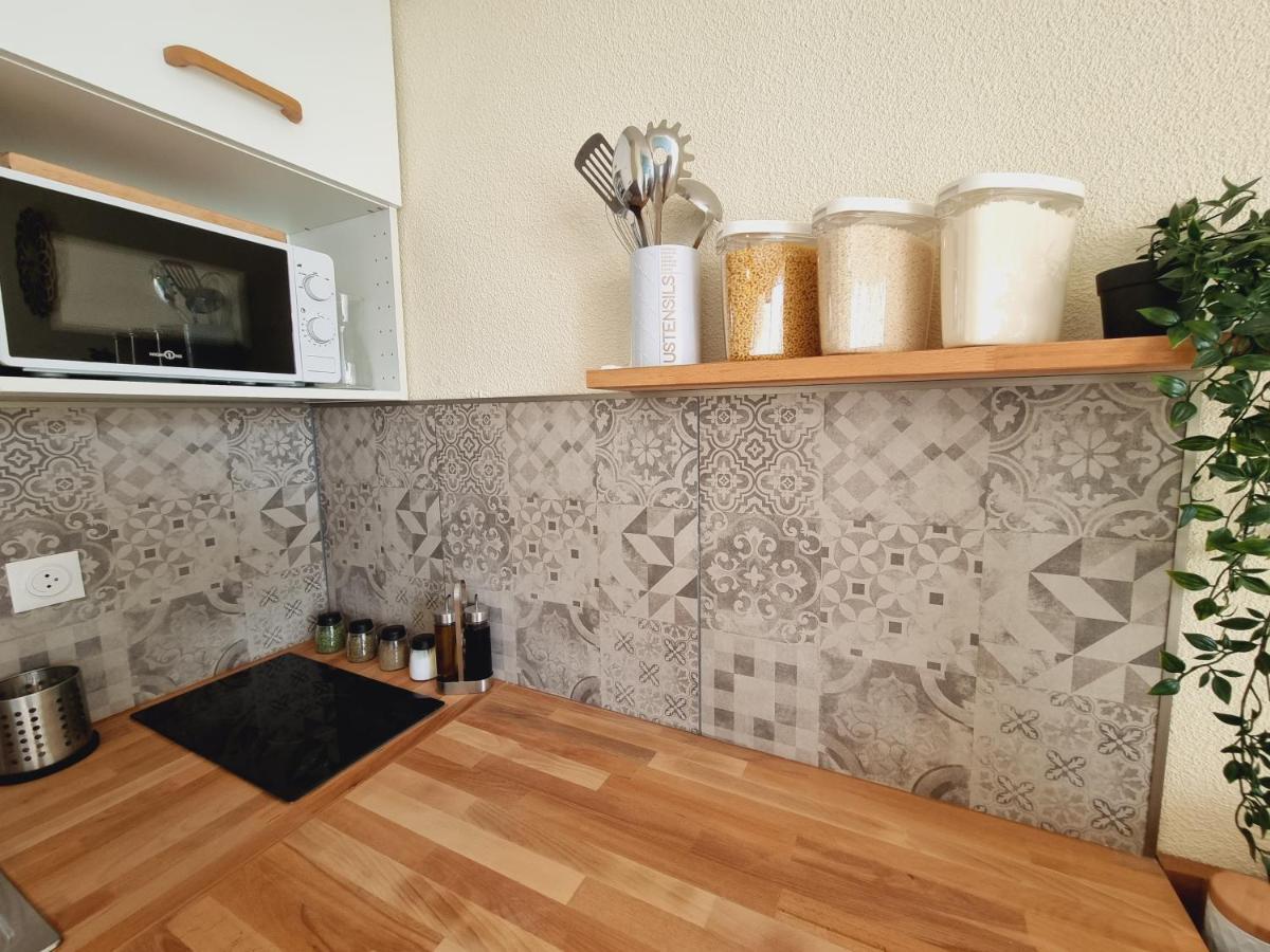 Studio Cabine Refait A Neuf A 3 Minutes A Pied De La Plage Apartment Le Grau-du-Roi Ngoại thất bức ảnh